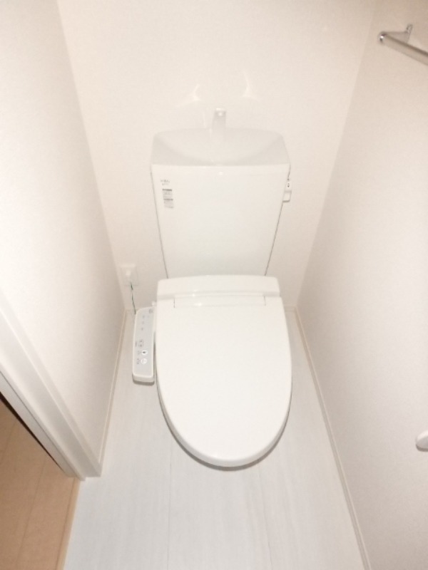 トイレ　図面と現状に相違がある場合には現状を優先