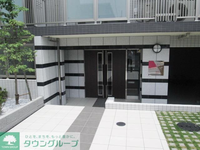 エントランス　☆正面玄関☆