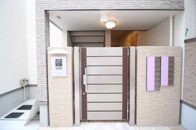 エントランス　エントランス