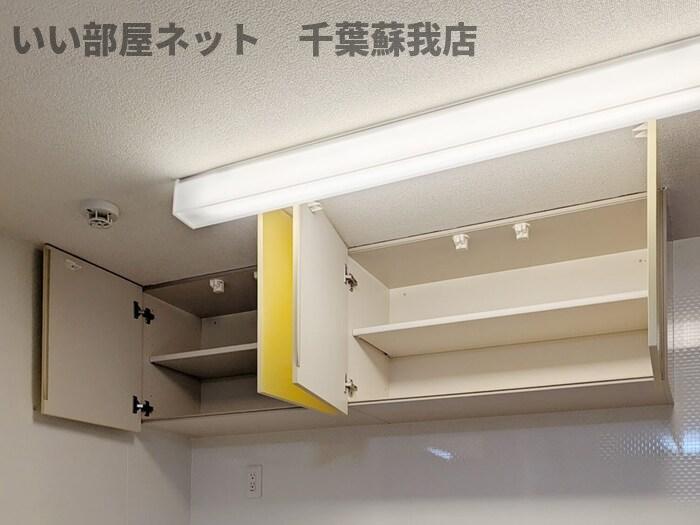 キッチン　上部収納