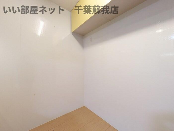 その他部屋・スペース　明るい色調の室内です