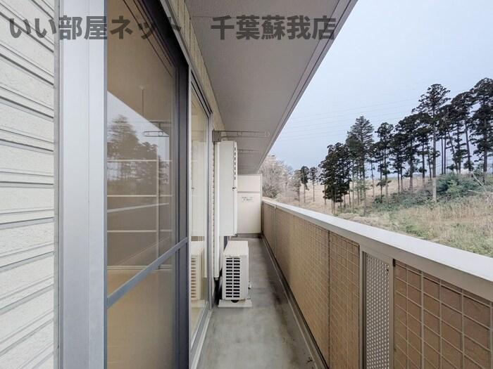 バルコニー　バルコニーがあります