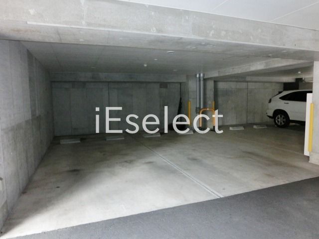 駐車場　１階駐車場スペース