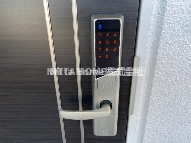 エントランス　電子キー搭載♪