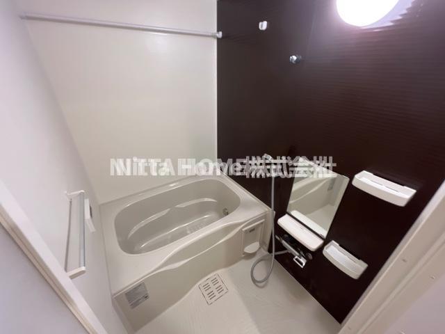 バス・シャワールーム　キレイなバスルームで疲れもなくなりますね◎