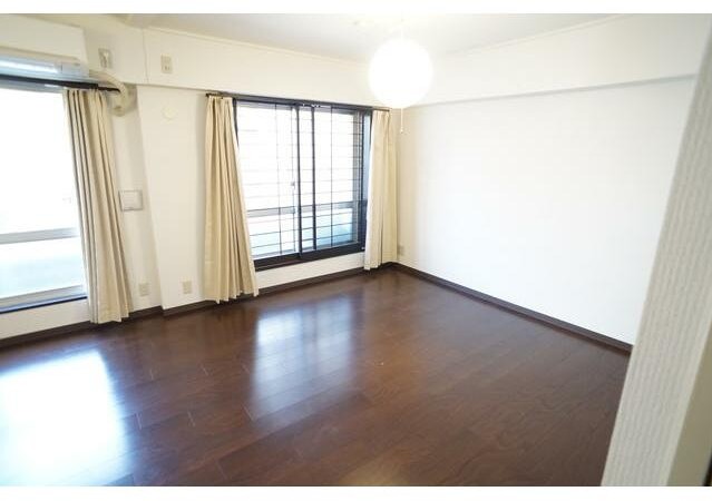 居室・リビング　開放感のあるゆったりとしたお部屋です♪