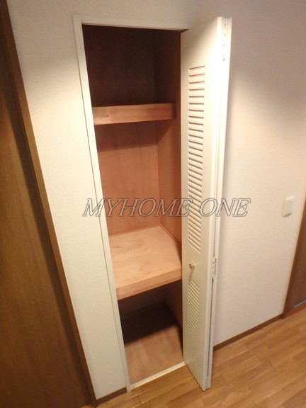 その他設備　廊下収納