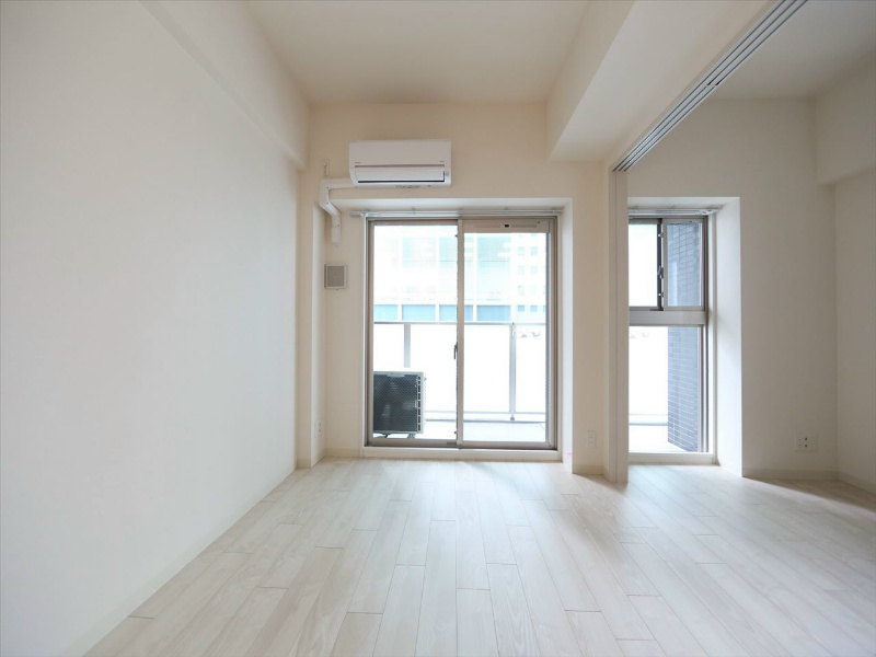 バルコニー　ＬＤＫ9.5帖　洋室4.5帖　エアコン完備　バルコニー