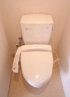 トイレ　コンパクトで使いやすいトイレです