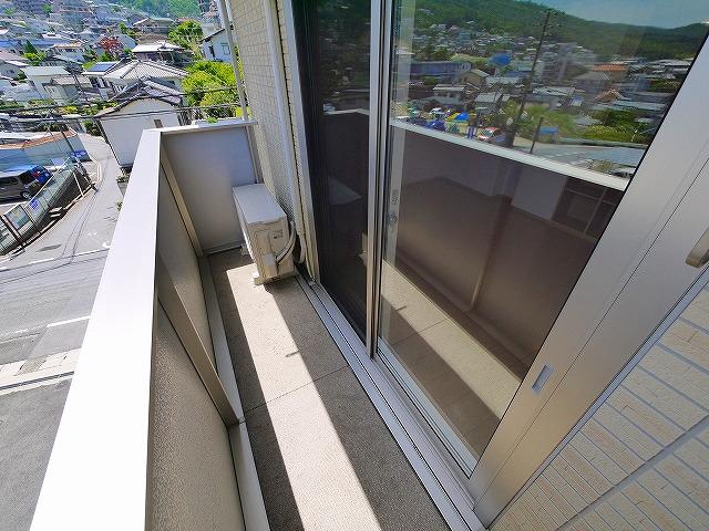 バルコニー　バルコニーがあります
