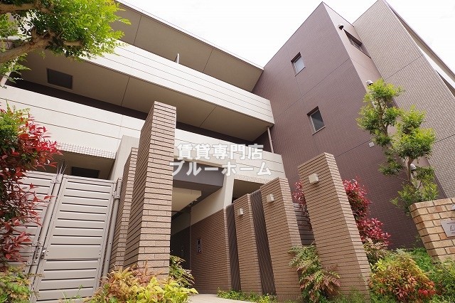 建物外観　綺麗な外観ですね！