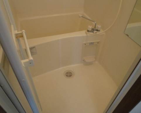 バス・シャワールーム　アンプルールフェール白亜