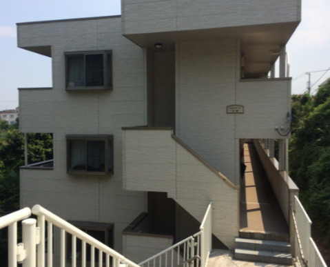 建物外観　アンプルールフェール白亜