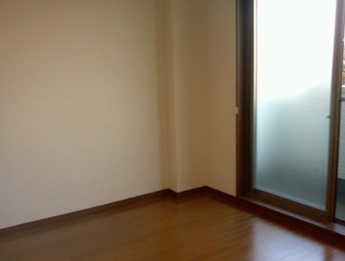 居室・リビング　アンプルールフェール白亜