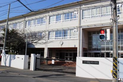 小学校　川崎市立夢見ケ崎小学校（小学校）まで158m