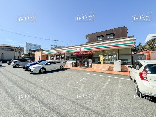 コンビニ　セブンイレブン 久留米日ノ出店（コンビニ）まで378m