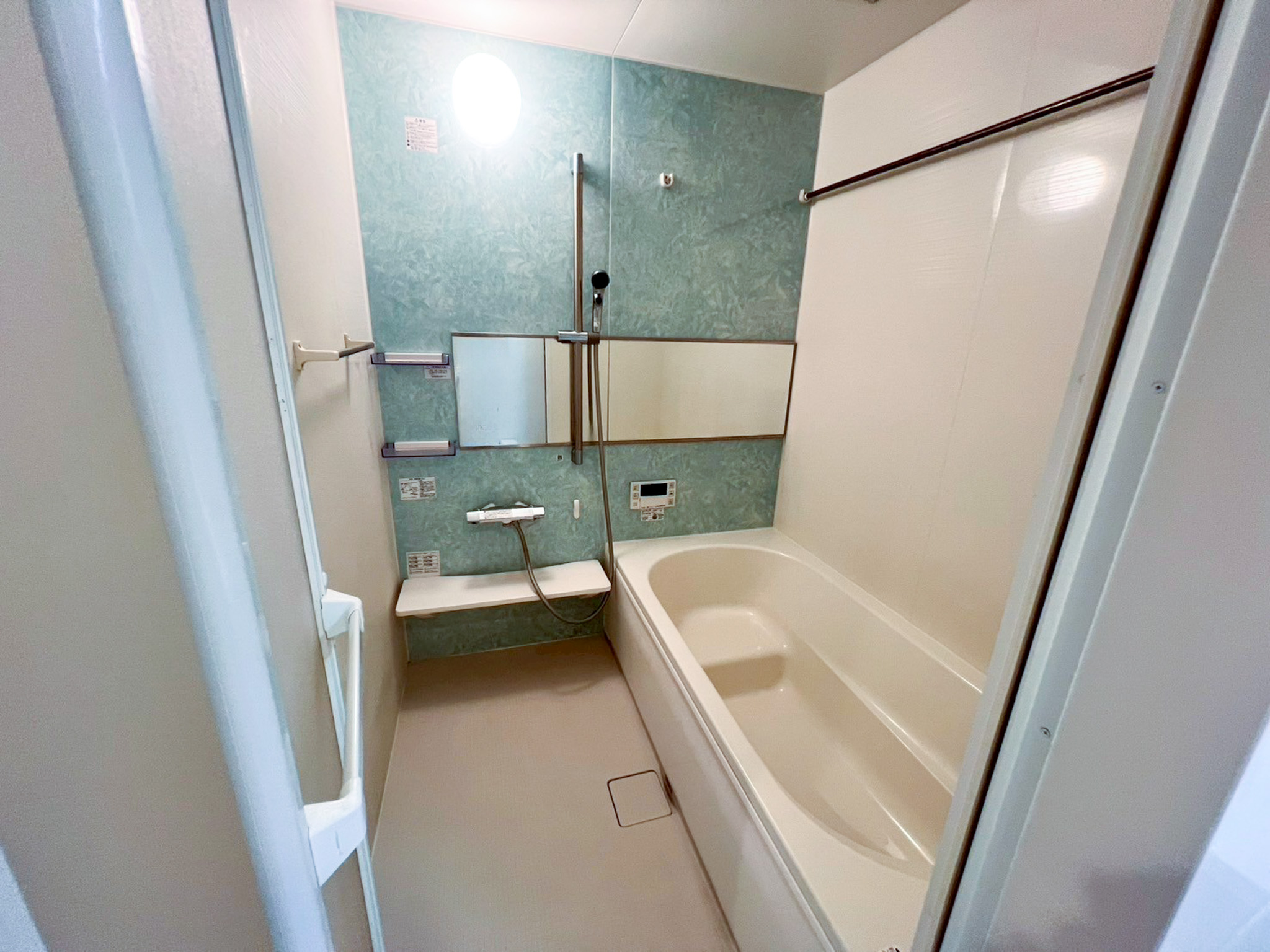 バス・シャワールーム　※同一物件の別室写真になります