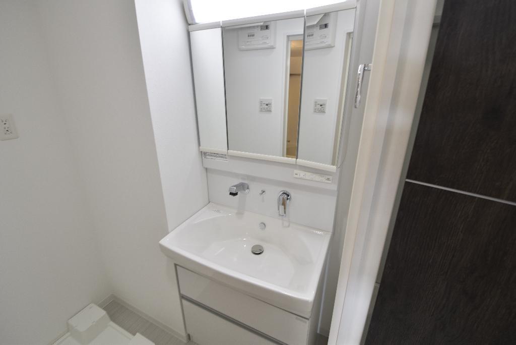 洗面設備　洗髪洗面化粧台