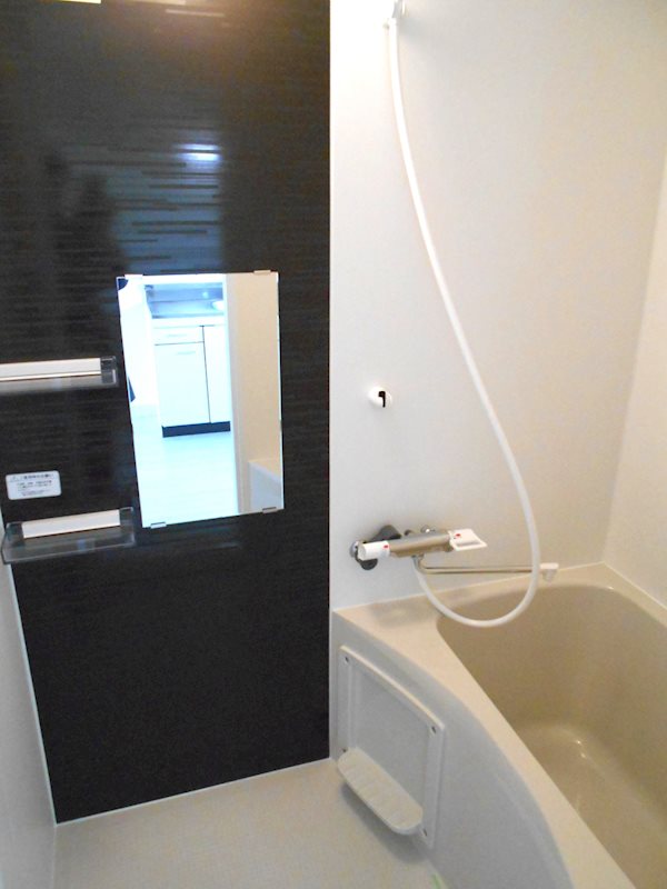 バス・シャワールーム　新品取替えイメージ