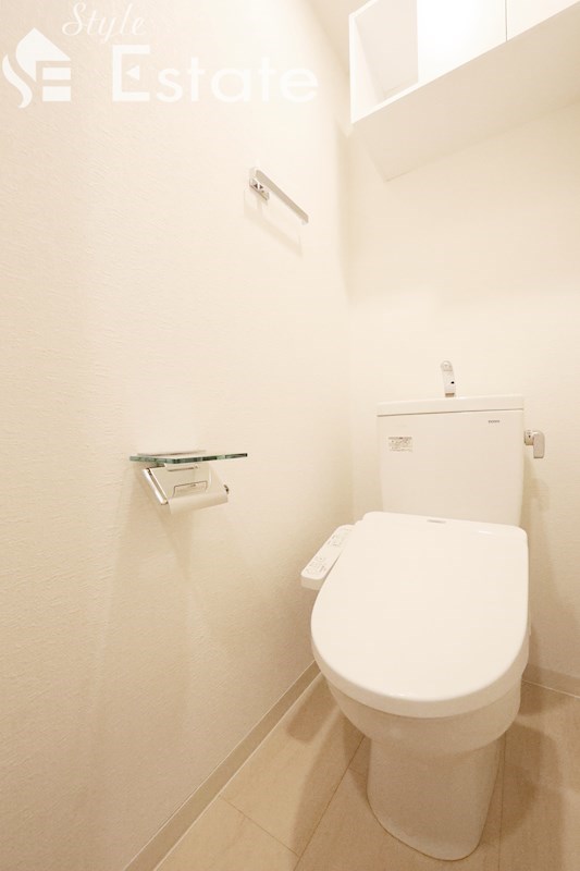 トイレ　温水洗浄便座