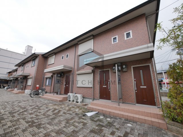 建物外観　外観は落ち着いています