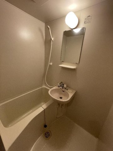 バス・シャワールーム　ゆったり過ごせるお風呂です