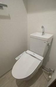 トイレ　（別タイプ参考写真）巣鴨レジデンス壱番館　 豊島区巣鴨３