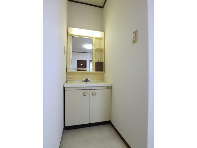 洗面設備　独立洗面台