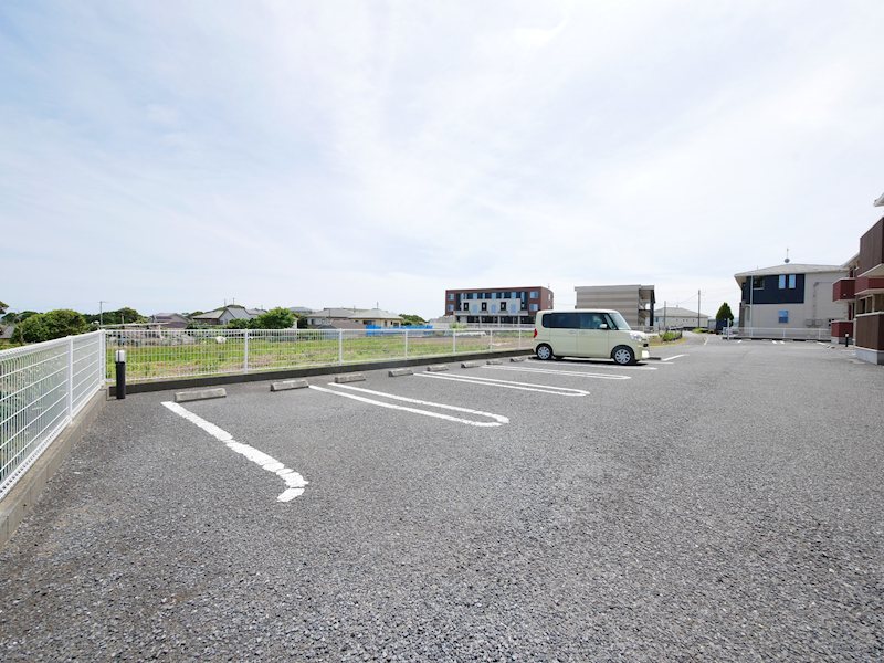 駐車場　敷地内駐車場