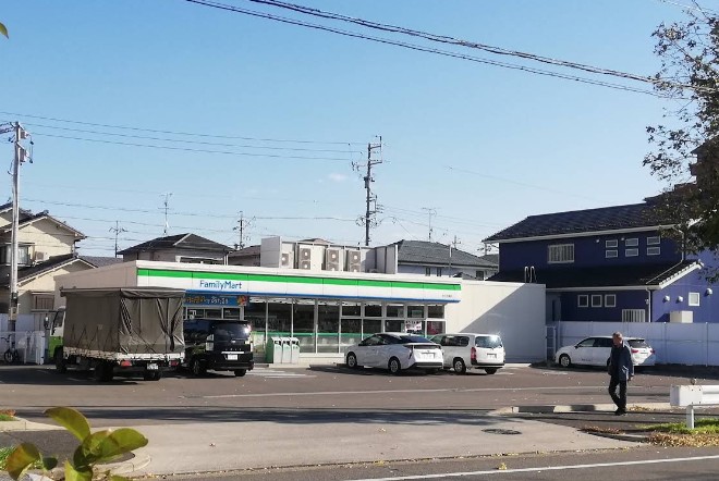 コンビニ　ファミリーマート 中川万場店（コンビニ）まで1852m