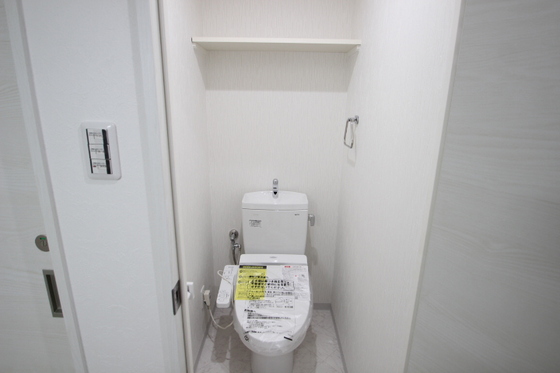 トイレ　※別部屋の写真です