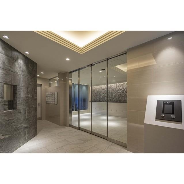 エントランス　ロビー