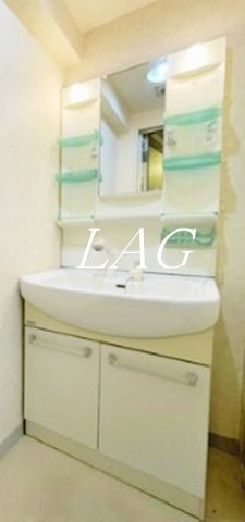 洗面設備　洗面台です。