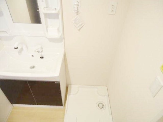 洗面設備　【リビング広めの大人かっこいい物件♪】