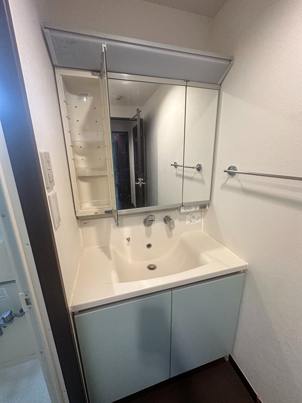 洗面設備　※写真501号室コピー