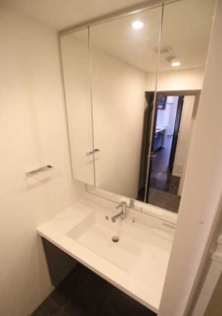 洗面設備　レジディア白金高輪II