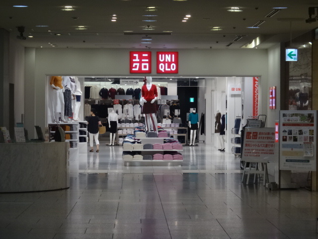 ショッピングセンター　ユニクロ五反田TOC店（ショッピングセンター）まで456m