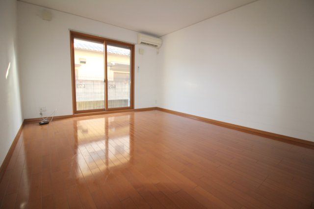 居室・リビング　別室の写真使用