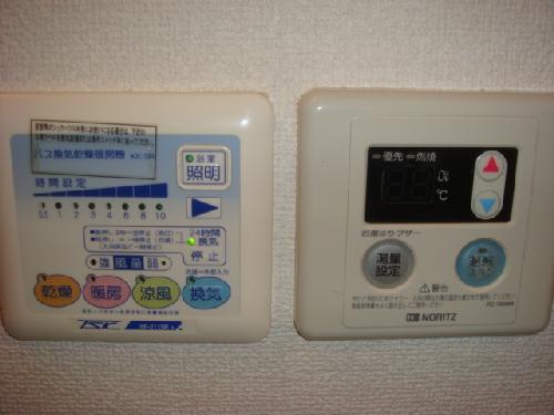 その他　浴室乾燥機付きで雨の日も安心