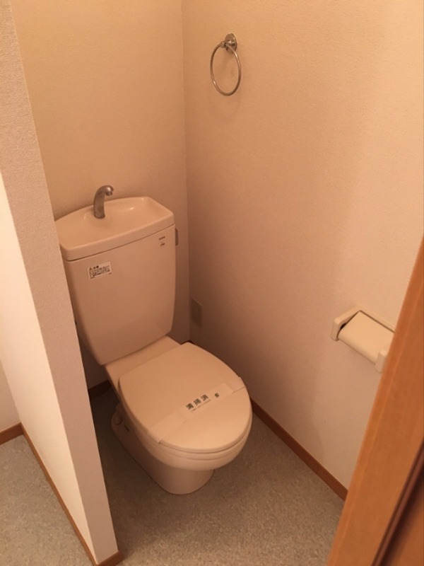 トイレ　別部屋参考