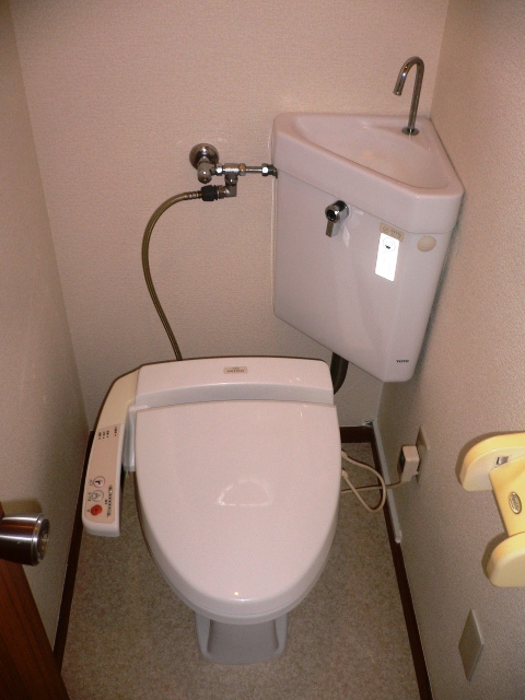 トイレ　★駐車場１台込４５０００円・内装リフォーム済み・都市ガス★