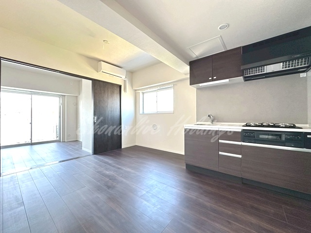 居室・リビング　家具を配置しやすい間取り♪※同施工別建物