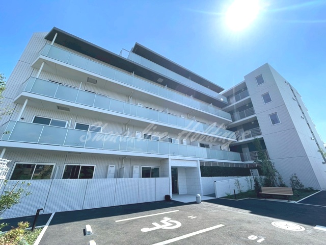 建物外観　鉄筋コンクリート造マンション♪