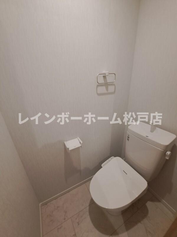 トイレ　落ち着いたトイレです