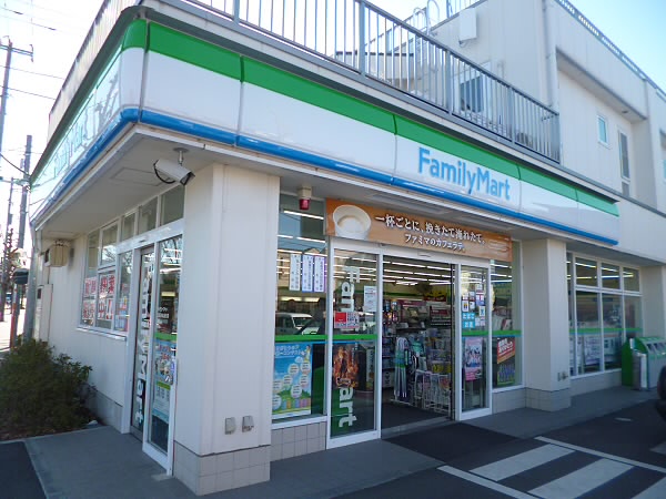 コンビニ　ファミリーマート（コンビニ）まで468m