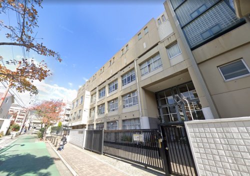 小学校　神戸市立成徳小学校（小学校）まで311m