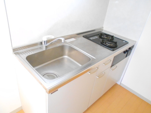 キッチン　２口コンロ付き