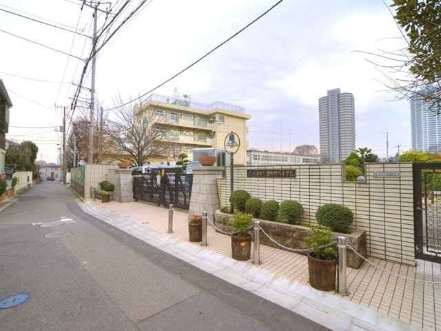 小学校　さいたま市立浦和別所小学校（小学校）まで501m