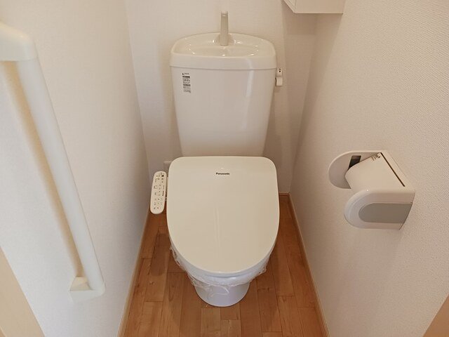 トイレ　コンパクトで使いやすいトイレです