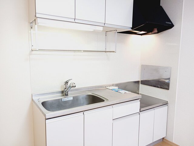 キッチン　コンパクトなキッチンで掃除もラクラク